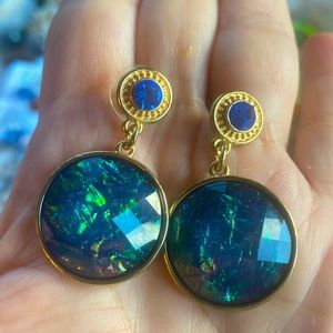 Vintage earrings gorgeous blue